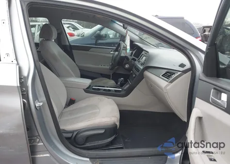 2015 Hyundai Sonata Se из США, поврежденный, VIN 5NPE24AF8FH010314